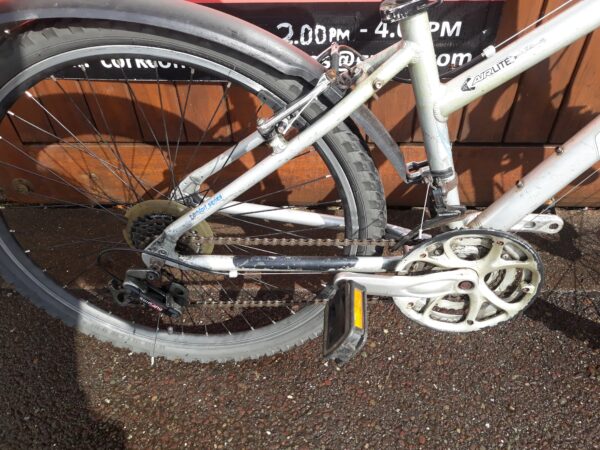 Budget bike: Raleigh Voyager - Image 2